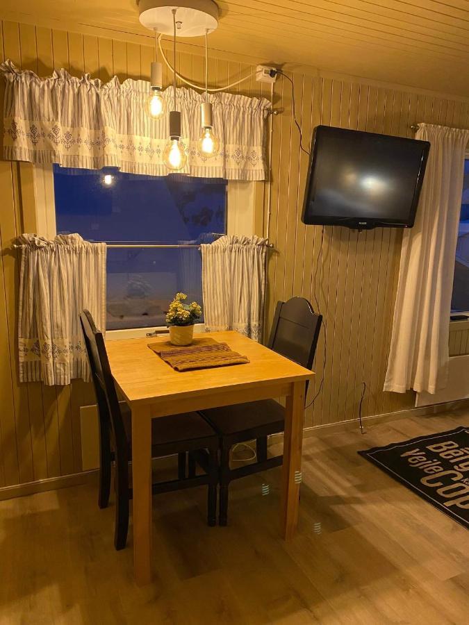 Koselig Studioleilighet I Svolvaer - Lofoten Ved Svolvaergeita, Djevelporten Exterior foto